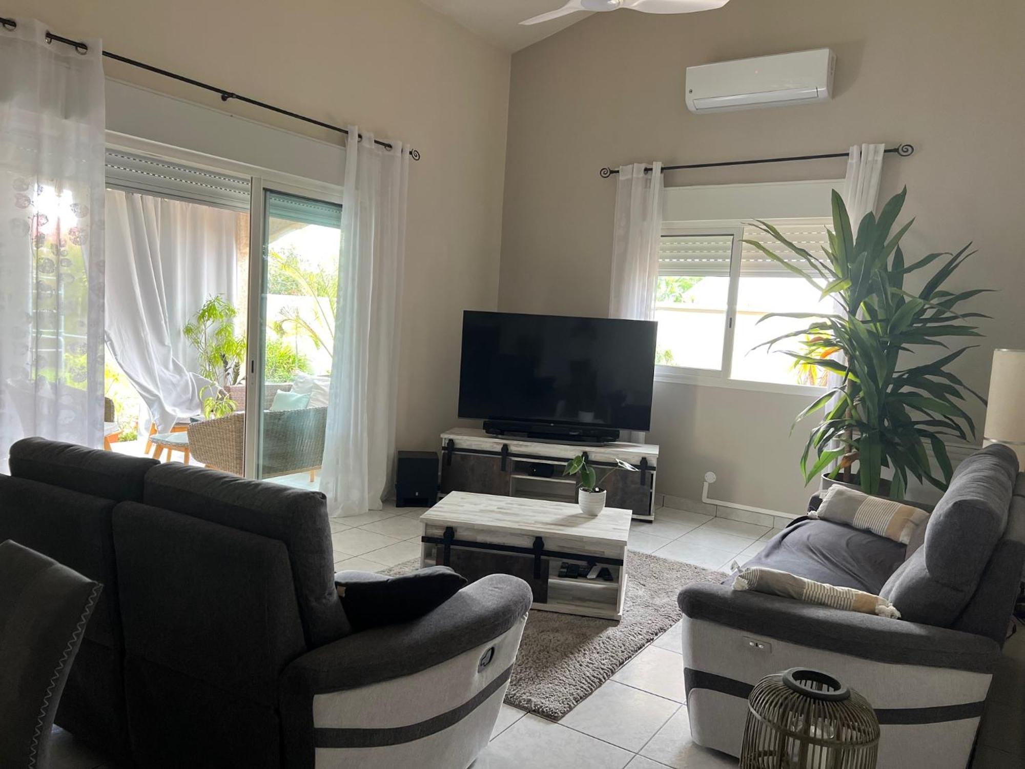 Villa Etang Sale Les Bains Avec Piscine Privee 외부 사진